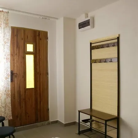 Male Utulne S Koupelnou A Kuchynkou アパート *